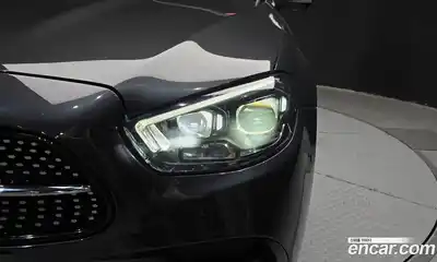 Mercedes-Benz E-Class 2022 2.0 автомат (гидро), миниатюра 8