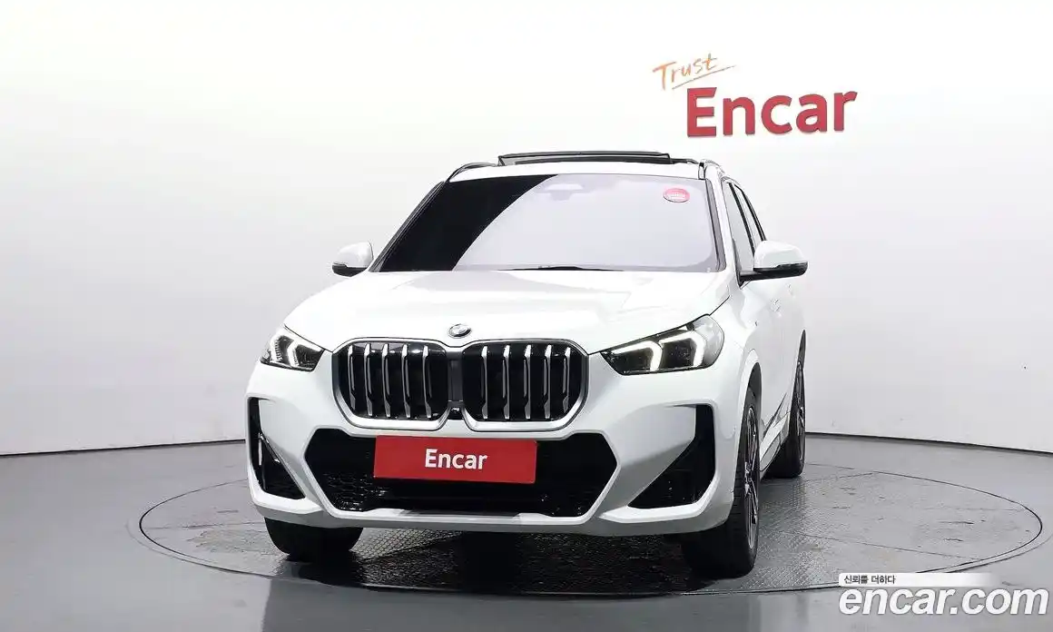 BMW X1 2025 2.0 гидро, фото 3