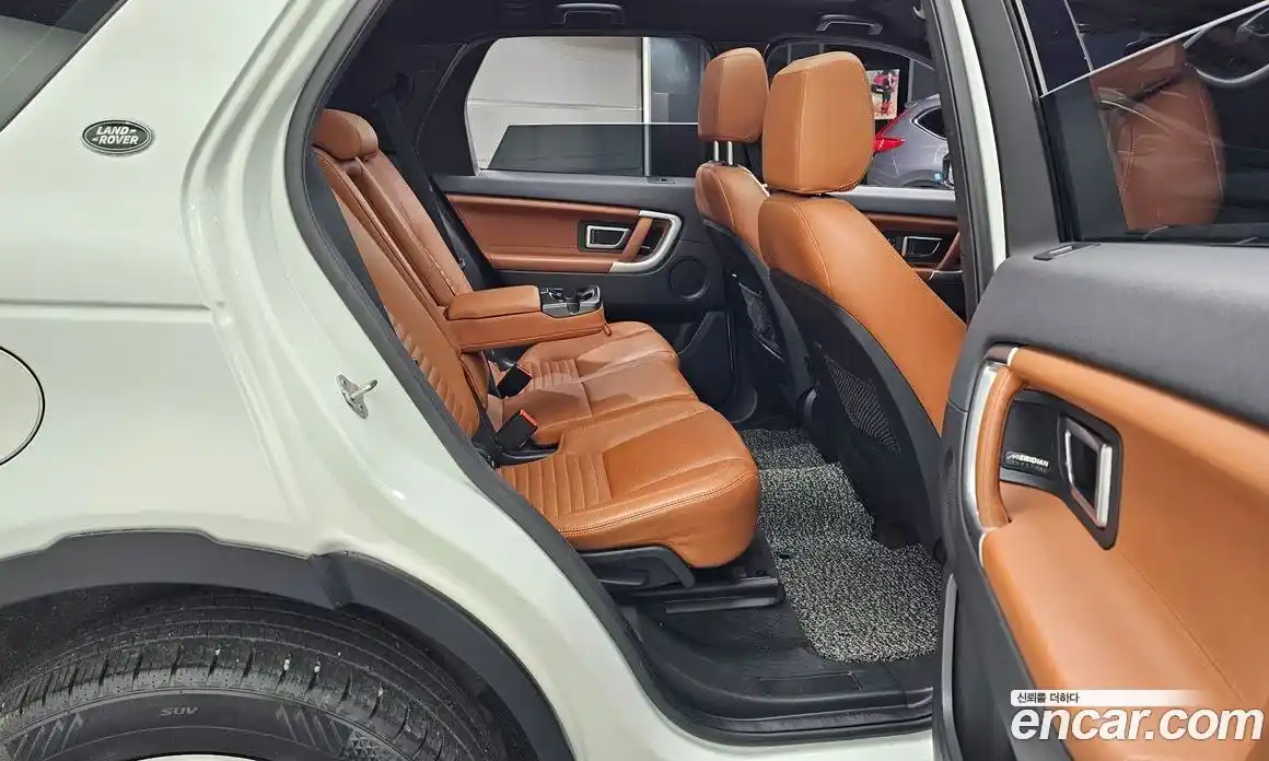 Land Rover Discovery Sport 2017 2.0 автомат (гидро), фото 12