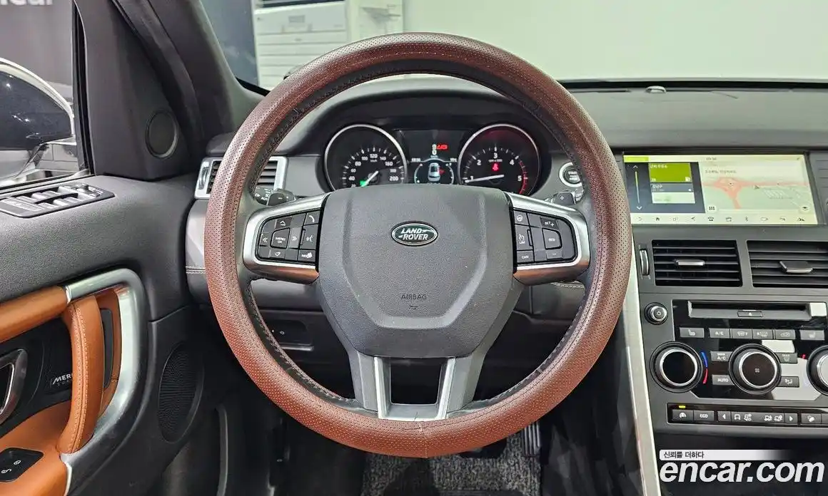 Land Rover Discovery Sport 2017 2.0 автомат (гидро), фото 13