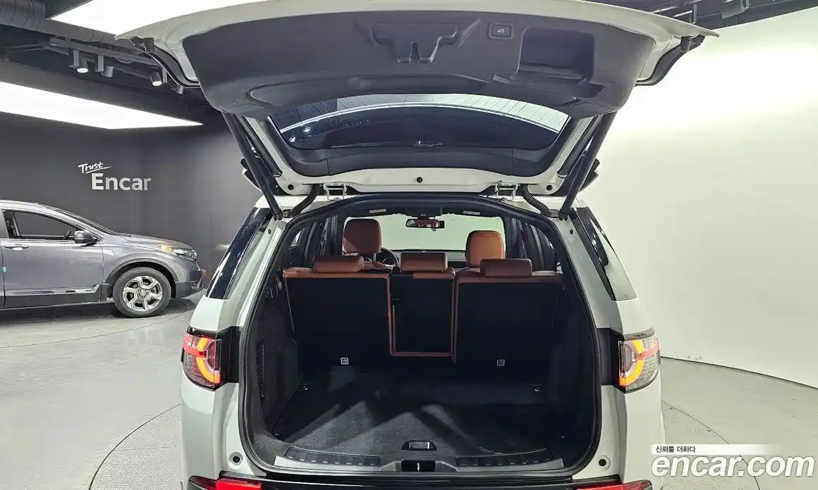 Land Rover Discovery Sport 2017 2.0 автомат (гидро), фото 20