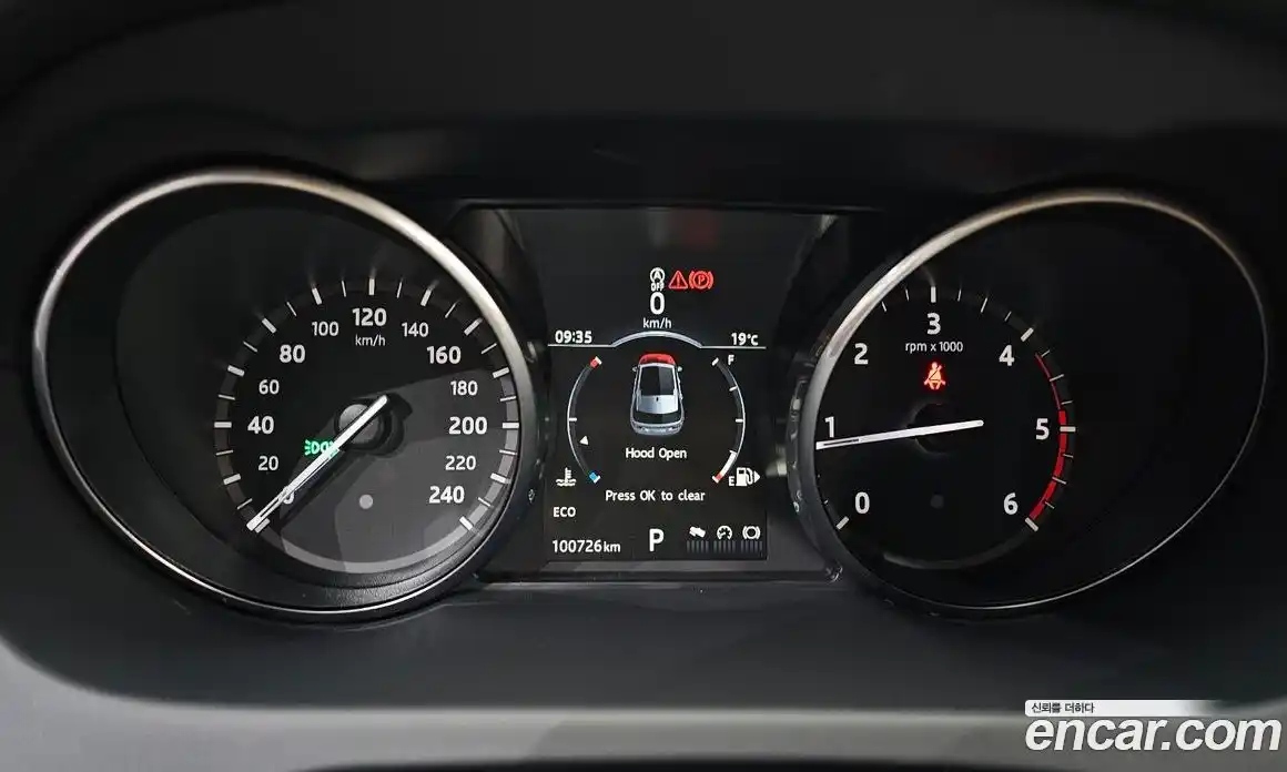 Land Rover Discovery Sport 2017 2.0 автомат (гидро), фото 8