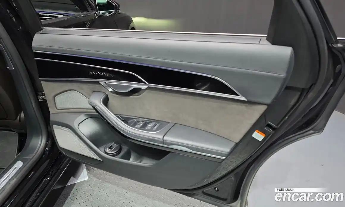 Audi A8 2021 3.0 автомат (гидро), фото 14