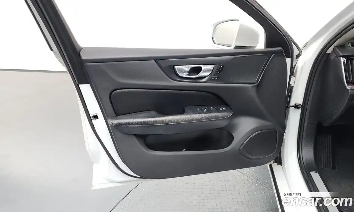 Volvo S60 2020 2.0 автомат (гидро), фото 14