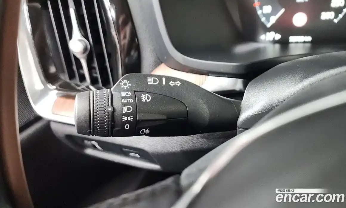 Volvo S60 2020 2.0 автомат (гидро), фото 36
