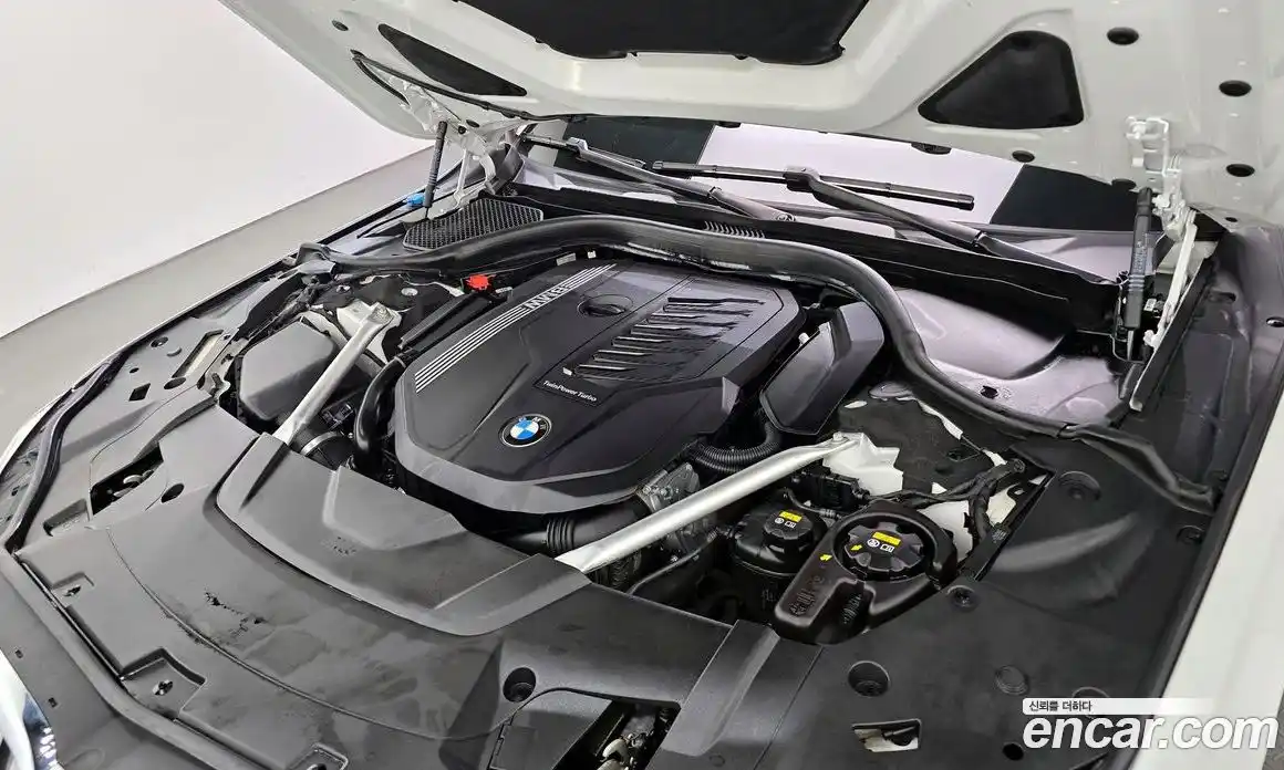 BMW 7 серия 2021 3.0 автомат (гидро), фото 6