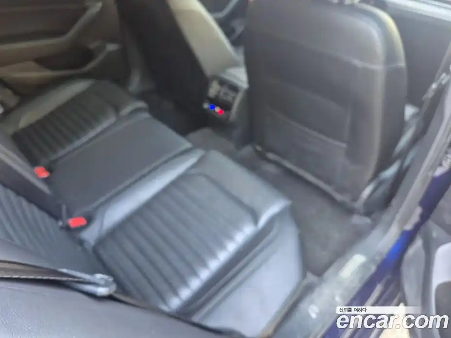 Volkswagen Passat 2018 2.0 автомат (гидро), фото 13