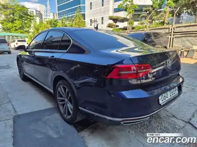 Volkswagen Passat 2018 2.0 автомат (гидро), миниатюра 6