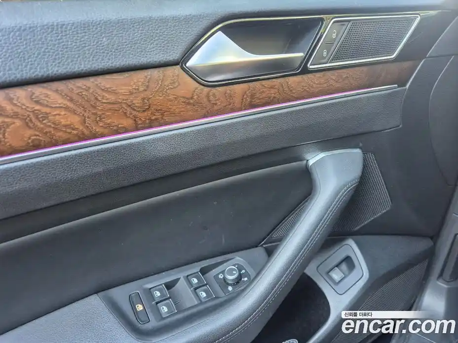 Volkswagen Passat 2018 2.0 автомат (гидро), фото 8