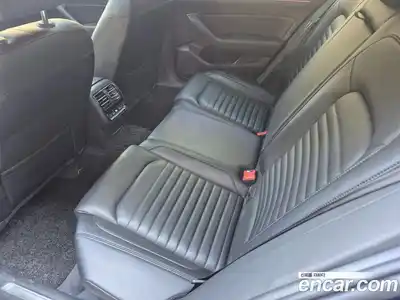 Volkswagen Passat 2018 2.0 автомат (гидро), миниатюра 10