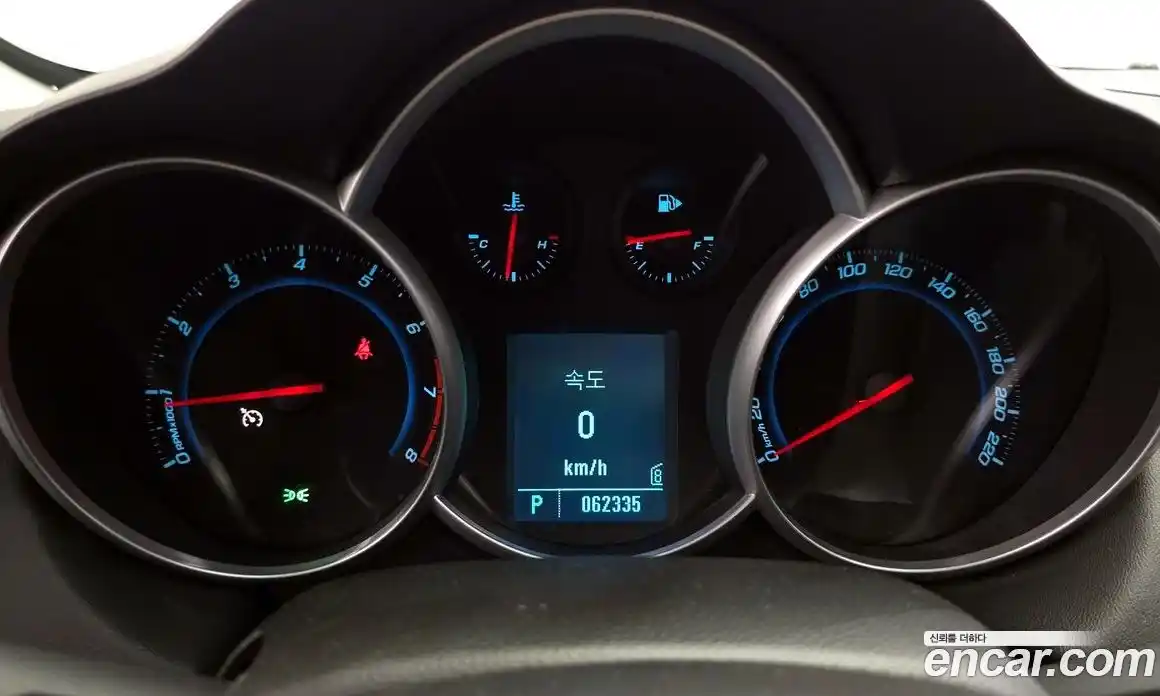 Chevrolet Cruze 2012 1.8 автомат (гидро), фото 8