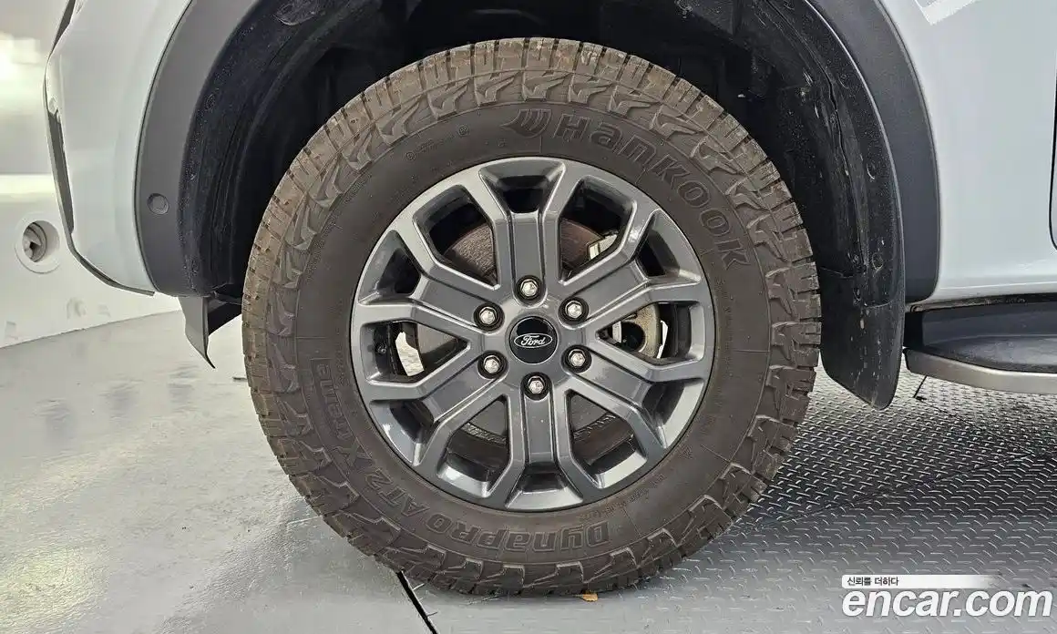 Ford Ranger 2023 2.0 автомат (гидро), фото 5