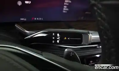 Cadillac Escalade 2025 6.2 гидро, миниатюра 12