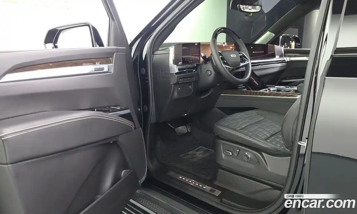 Cadillac Escalade 2025 6.2 гидро, фото 13