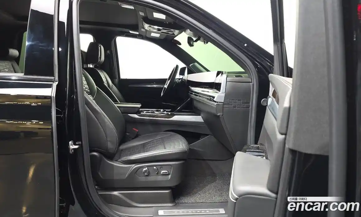 Cadillac Escalade 2025 6.2 гидро, фото 17