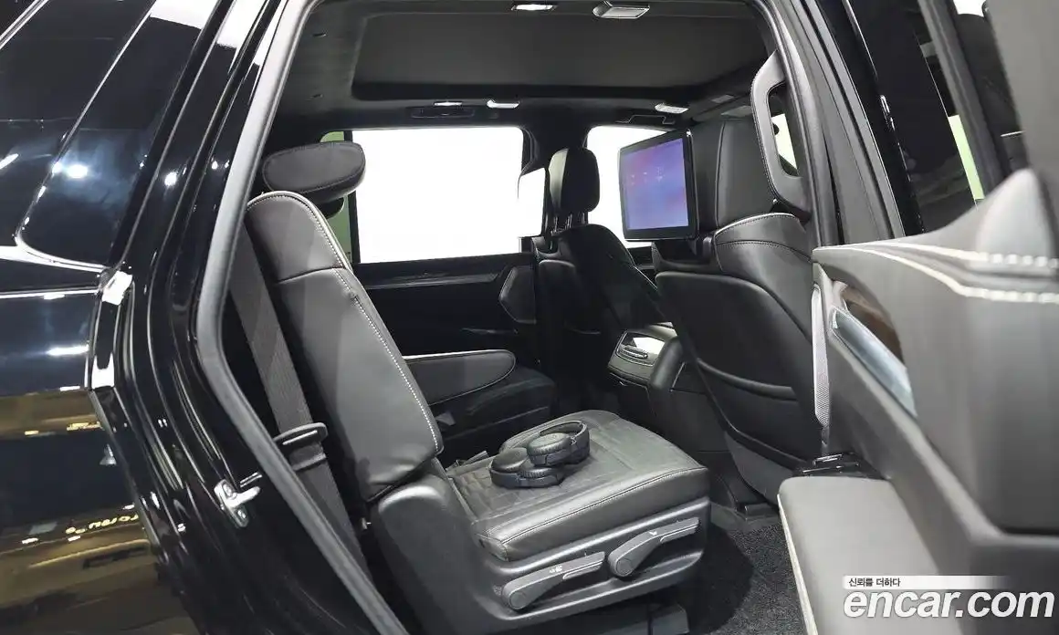 Cadillac Escalade 2025 6.2 гидро, фото 18