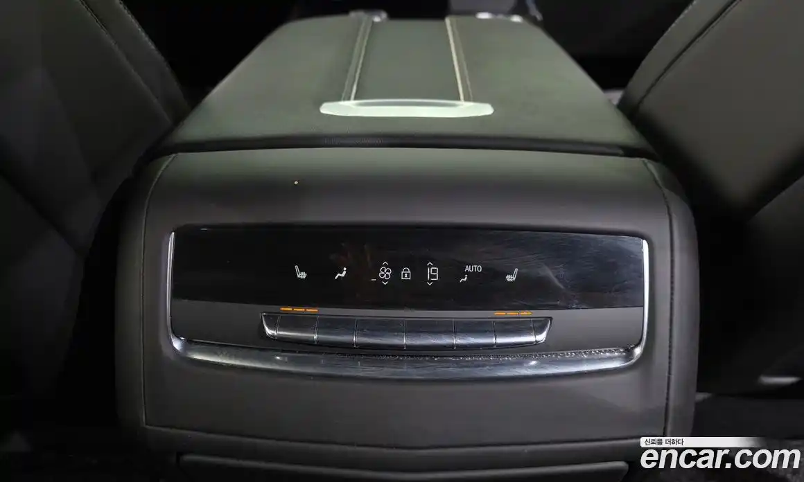 Cadillac Escalade 2025 6.2 гидро, фото 24
