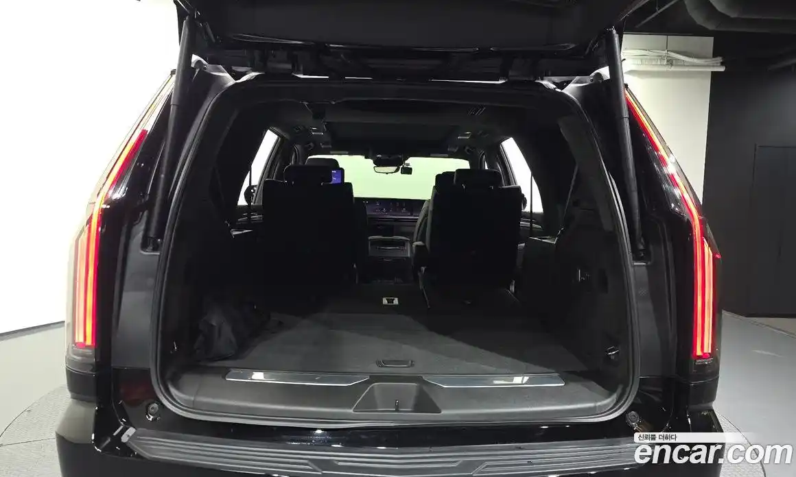 Cadillac Escalade 2025 6.2 гидро, фото 26