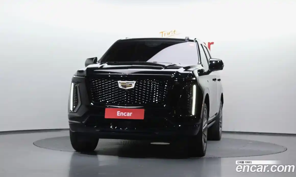 Cadillac Escalade 2025 6.2 гидро, фото 3