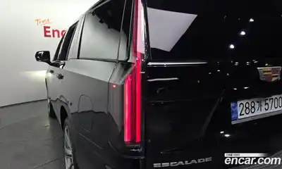 Cadillac Escalade 2025 6.2 гидро, миниатюра 9