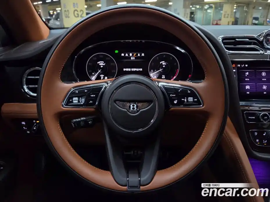 Bentley Bentayga 2021 4.0 гидро, фото 13