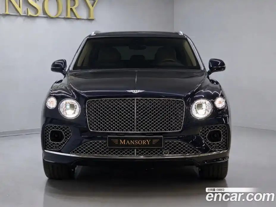 Bentley Bentayga 2021 4.0 гидро, фото 3