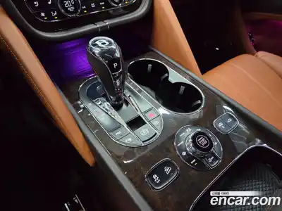Bentley Bentayga 2021 4.0 гидро, миниатюра 9