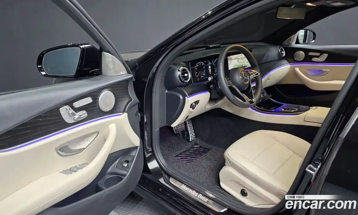 Mercedes-Benz E-Class 2023 2.0 гидро, фото 13