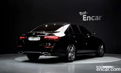 Mercedes-Benz E-Class 2023 2.0 гидро, миниатюра 2