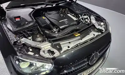 Mercedes-Benz E-Class 2023 2.0 гидро, миниатюра 6
