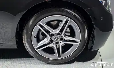 Mercedes-Benz E-Class 2023 2.0 гидро, миниатюра 7