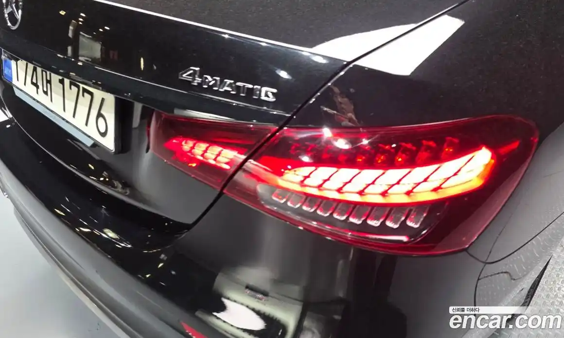 Mercedes-Benz E-Class 2023 2.0 гидро, фото 9