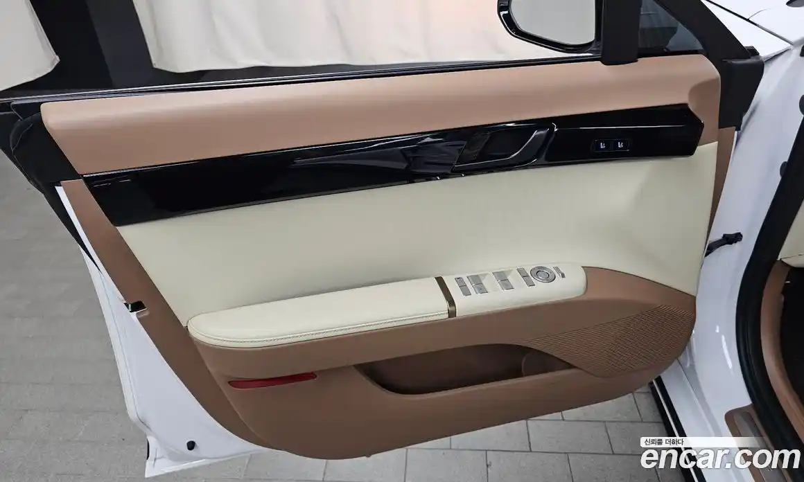 Hyundai Grandeur 2025 1.6 автомат (гидро), фото 14