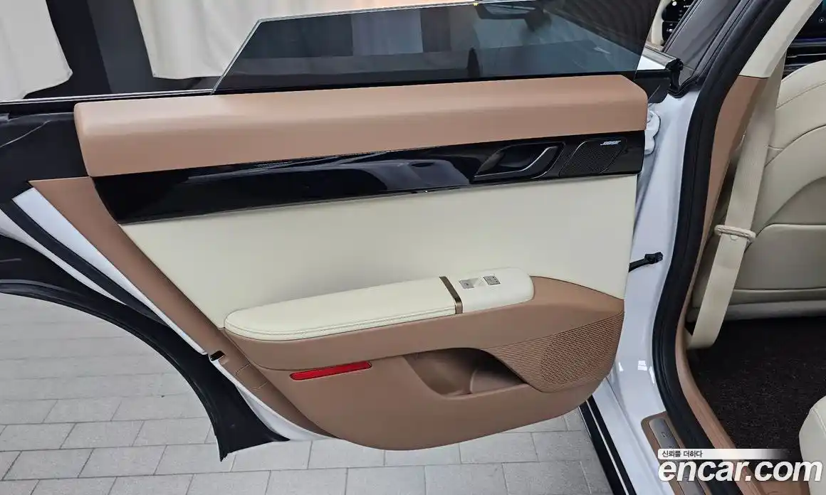 Hyundai Grandeur 2025 1.6 автомат (гидро), фото 15