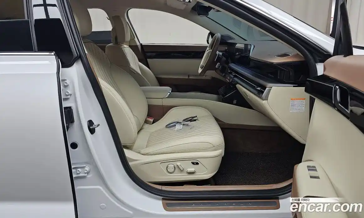 Hyundai Grandeur 2025 1.6 автомат (гидро), фото 16