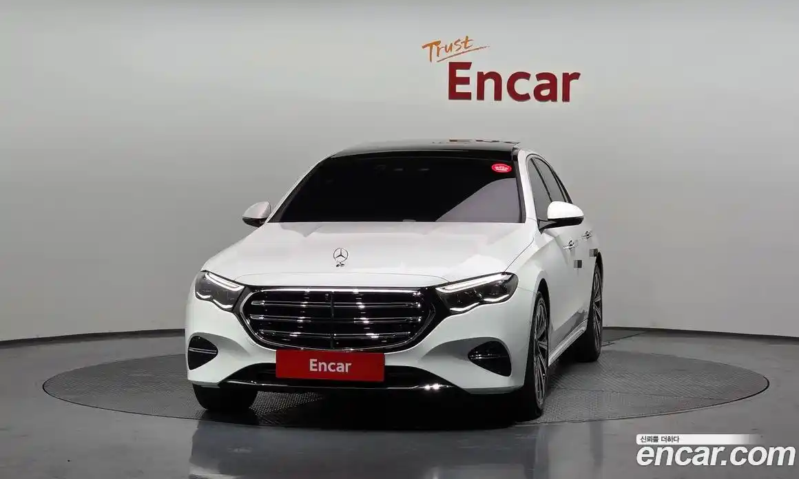 Mercedes-Benz E-Class 2024 2.0 гидро, фото 3