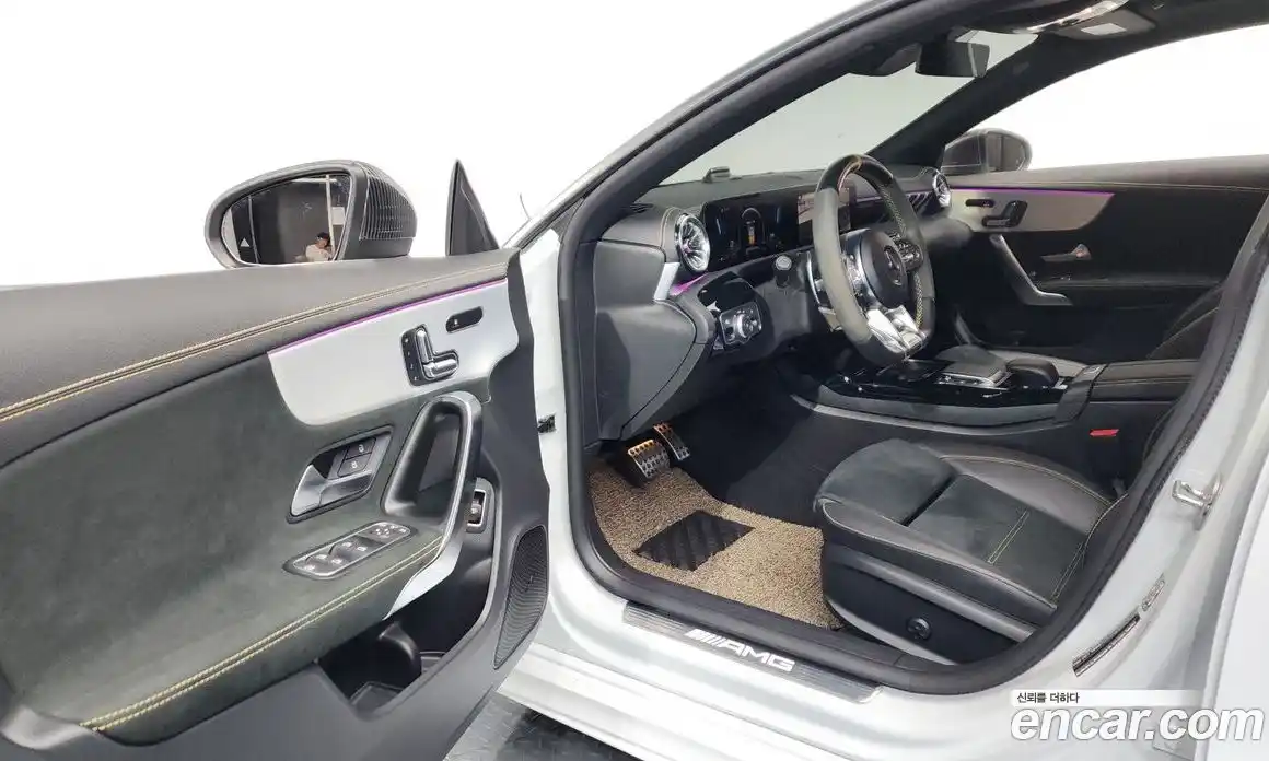 Mercedes-Benz CLA-Class 2023 2.0 гидро, фото 13