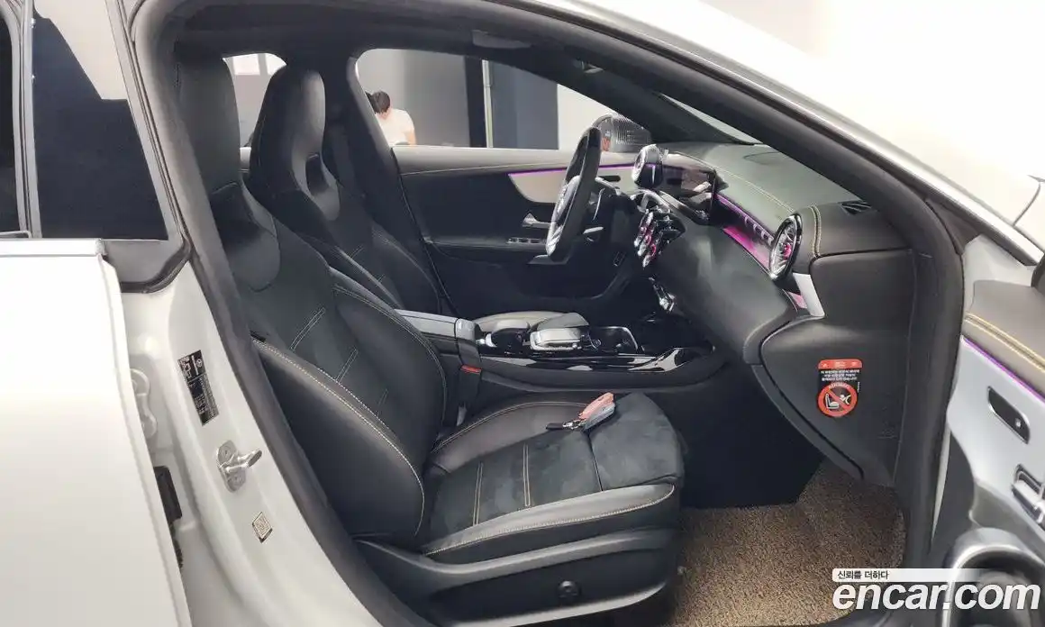 Mercedes-Benz CLA-Class 2023 2.0 гидро, фото 16