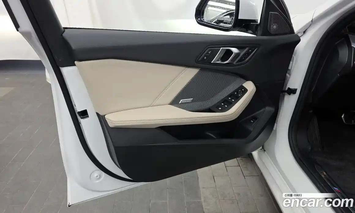 BMW 1-Series 2025 2.0 гидро, фото 14