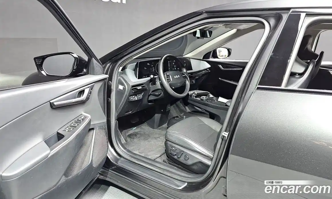 Kia EV6 2022 0.1 гидро, фото 13