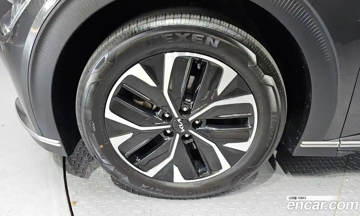Kia EV6 2022 0.1 гидро, фото 5