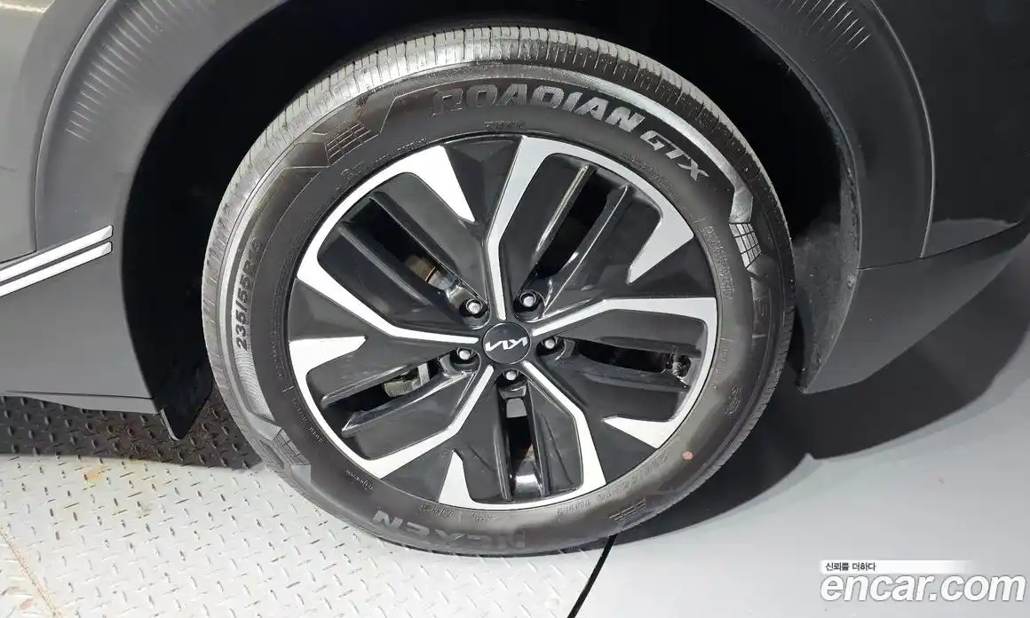 Kia EV6 2022 0.1 гидро, фото 7