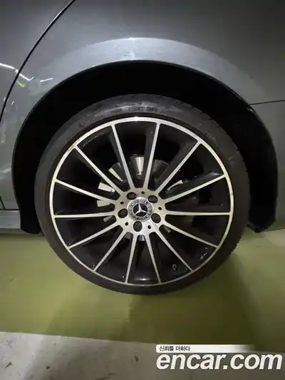 Mercedes-Benz E-Class 2023 2.0 гидро, миниатюра 8