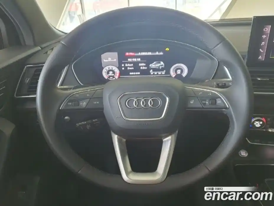 Audi Q5 2023 2.0 гидро, фото 16