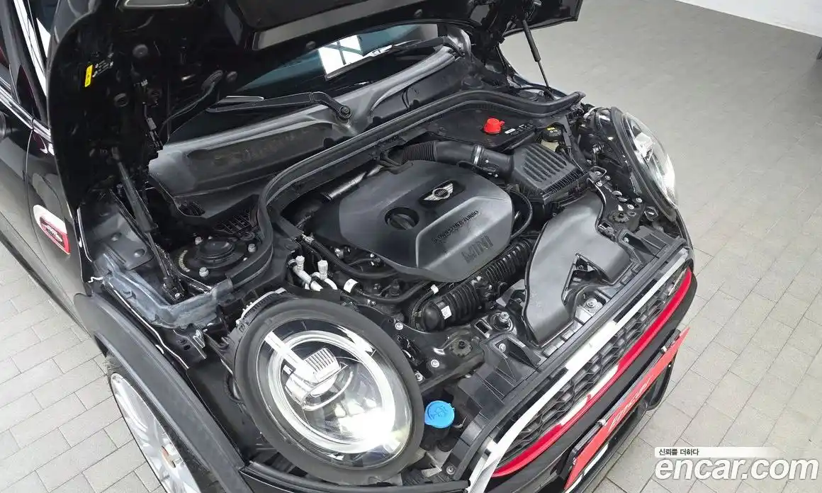 Mini Cooper 2019 2.0 автомат (гидро), фото 6