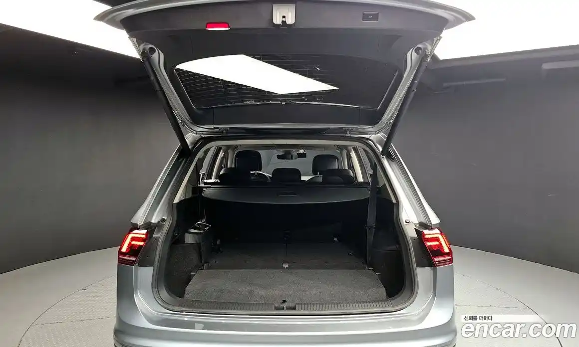 Volkswagen Tiguan 2020 2.0 автомат (гидро), фото 20