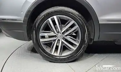 Volkswagen Tiguan 2020 2.0 автомат (гидро), миниатюра 5