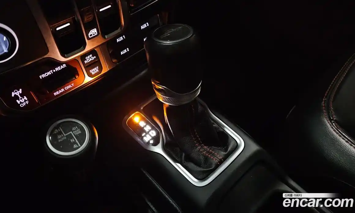 Jeep Gladiator 2021 3.6 автомат (гидро), фото 9