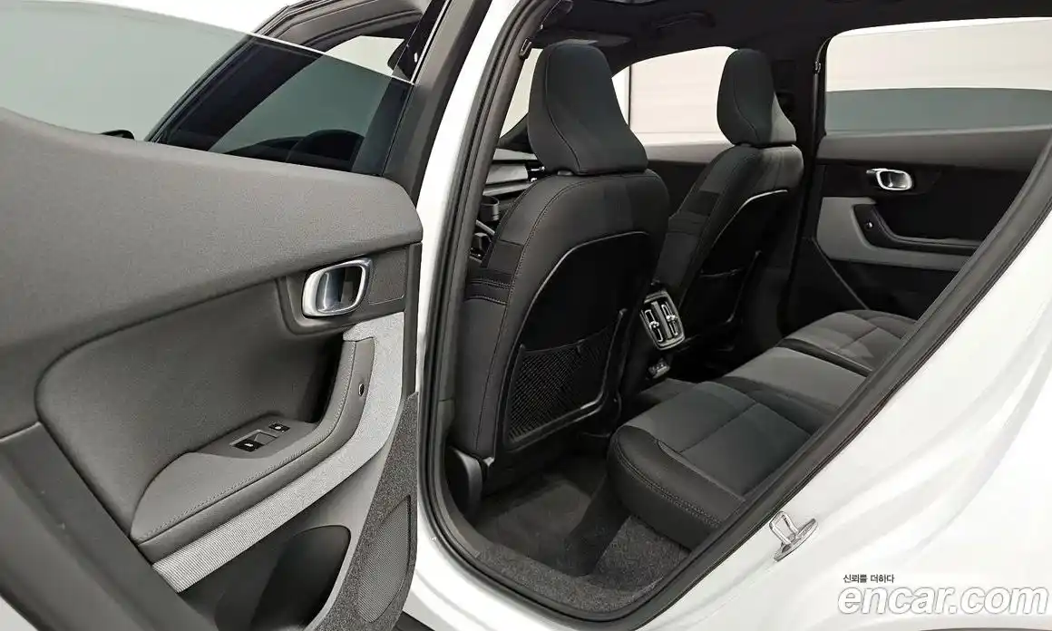 Polestar Polestar 2 2023 0.2 гидро, фото 16