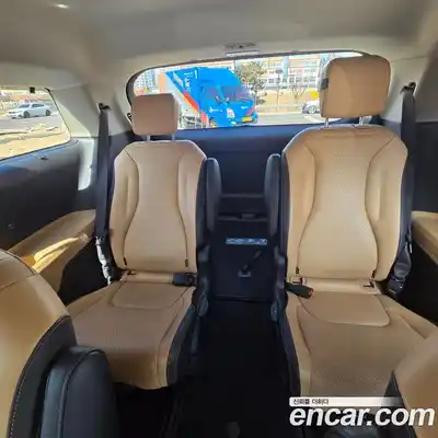 Kia Carnival 2023 2.2 автомат (гидро), миниатюра 7